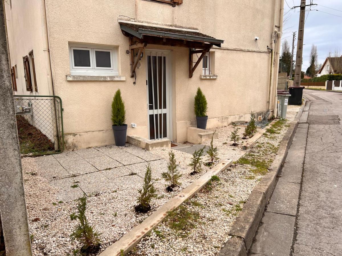 شقة T2 Cosy / Quartier Calme / Magasins D'Usine A Proximite Saint-Julien-les-Villas المظهر الخارجي الصورة